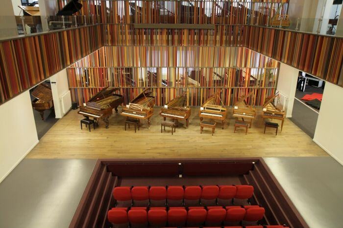 Achter de schermen_Pianos Maene_WEB