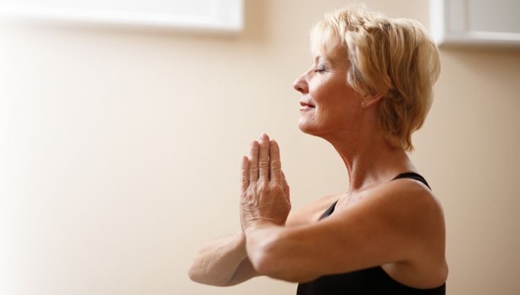 Mindfulness_yinyoga_woman-6304184_1920